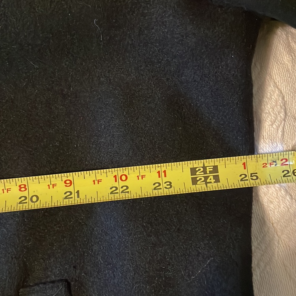 Coat - Picture 10 of 11